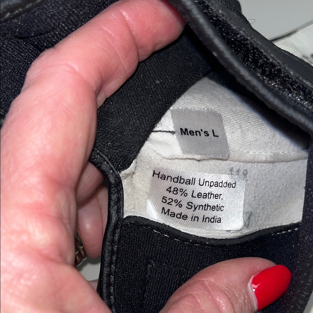 Python Partial Leather Black & White Padded Hand … - image 8